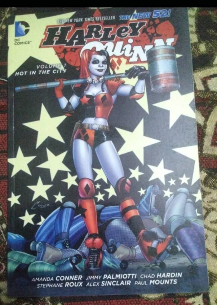 Hot in the city ( Vol.1, Harley Quinn)