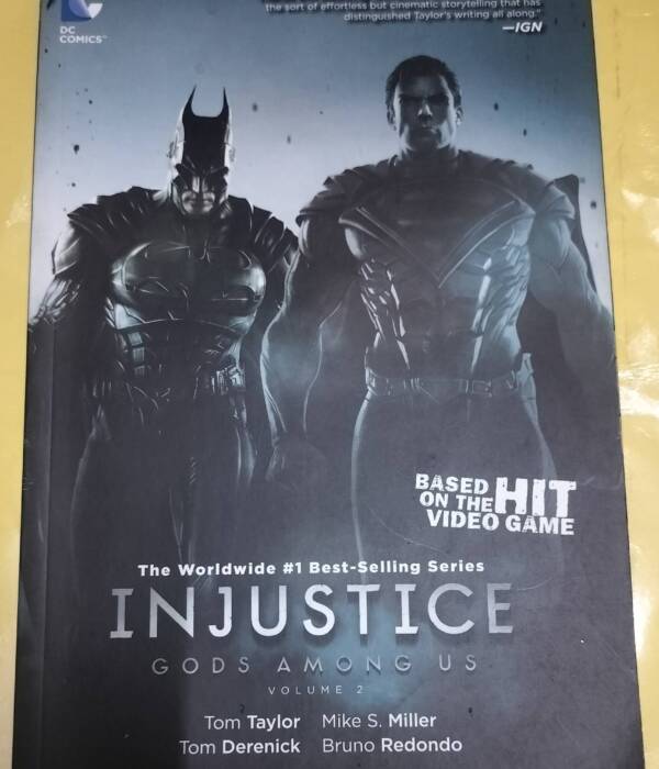 "Injustice" - "Gods among us" - "Batman & Superman"